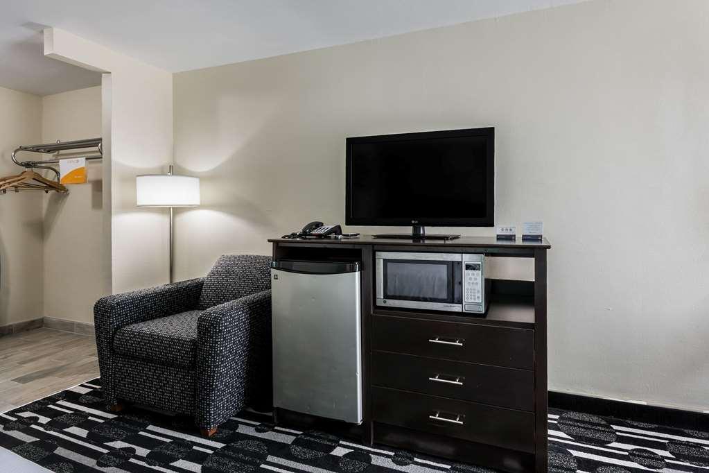 Baymont By Wyndham Oklahoma City Bricktown Room photo